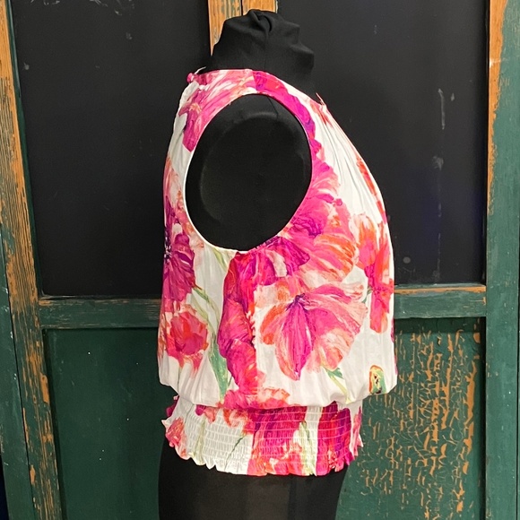 Pink Poppies Sleeveless Blouse Size XS - Picture 4 of 10